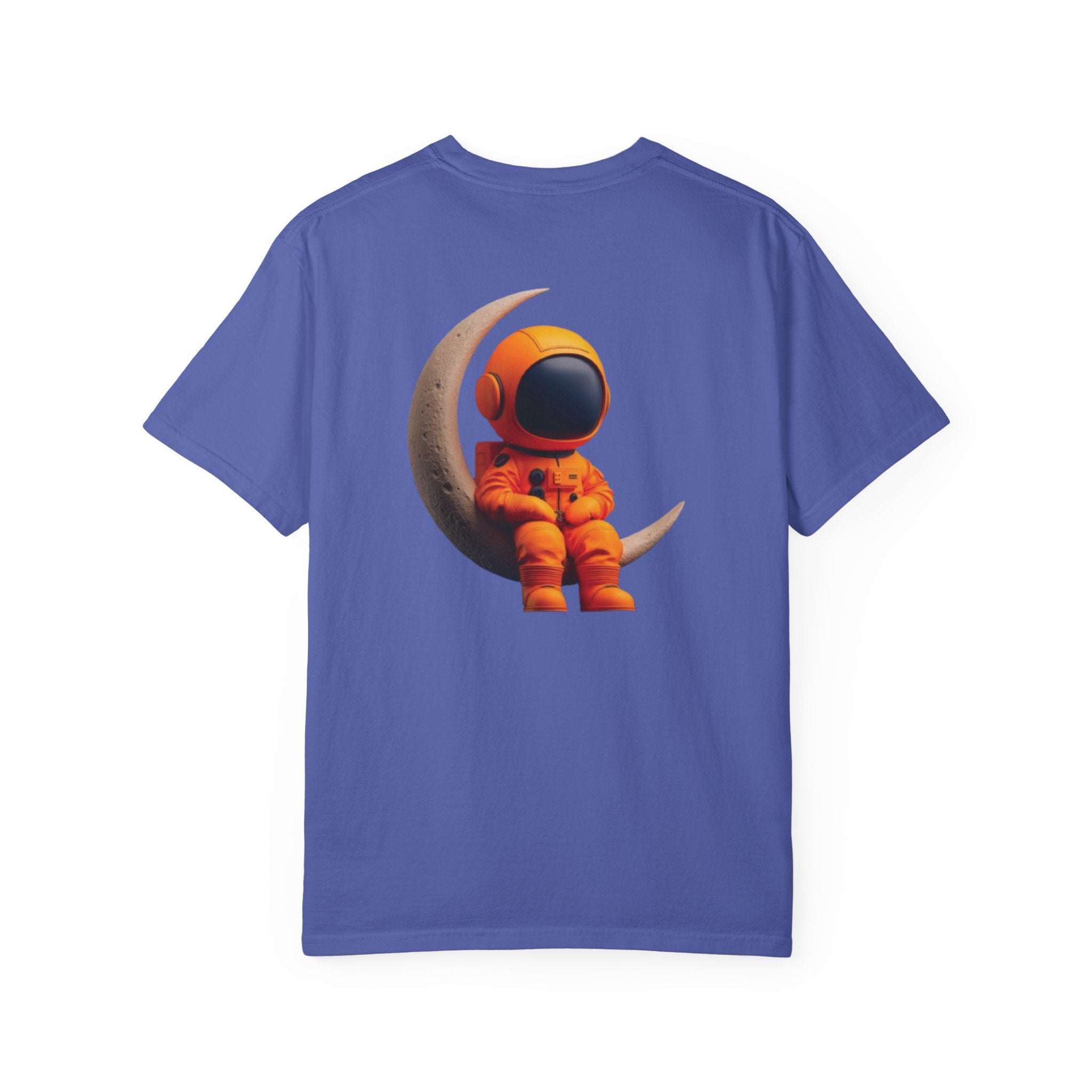 Abstract Letter R Logo T-shirt | Minimal Retro Emblem